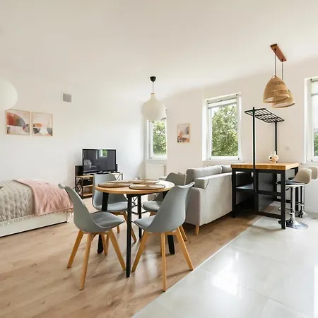 Polna Centrum By Bookinghost * Varsó